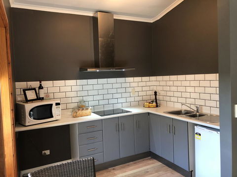 Amande Bed And Breakfast - Accommodation Gladstone 2