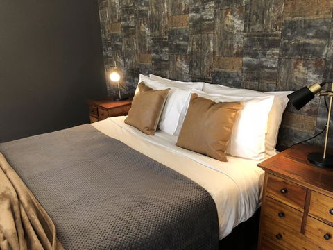 Amande Bed And Breakfast - Accommodation Gladstone 19