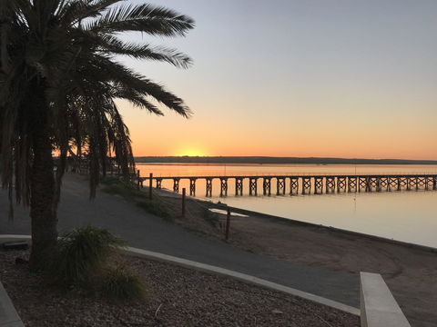Beachside & Jetty View Apartment 6 - Captain\'s Apt - Accommodation Gladstone 40