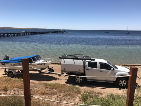 Beachside & Jetty View Apartment 6 - Captain\'s Apt - Accommodation Gladstone 9