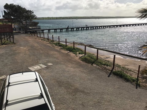 Beachside & Jetty View Apartment 6 - Captain\'s Apt - Accommodation Gladstone 14