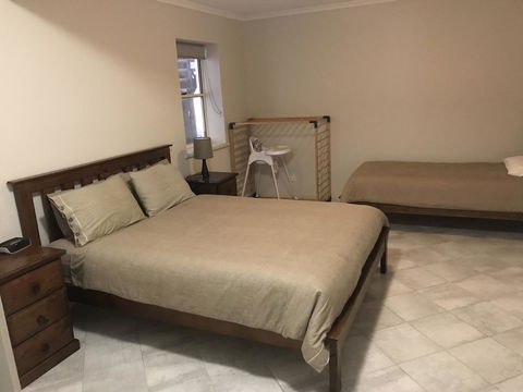 Beachside & Jetty View Apartment 6 - Captain\'s Apt - Accommodation Gladstone 41