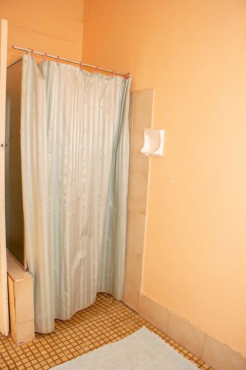 Kimba Units - Accommodation Gladstone 21