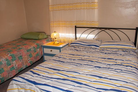 Kimba Units - Accommodation Gladstone 13