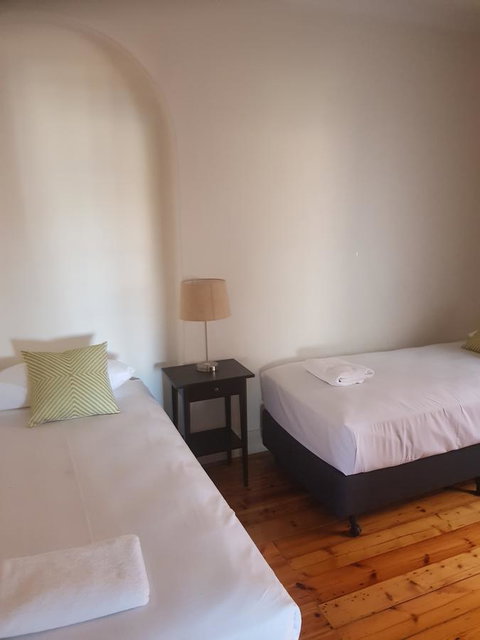 Hammond Apartments - Accommodation Gladstone 2