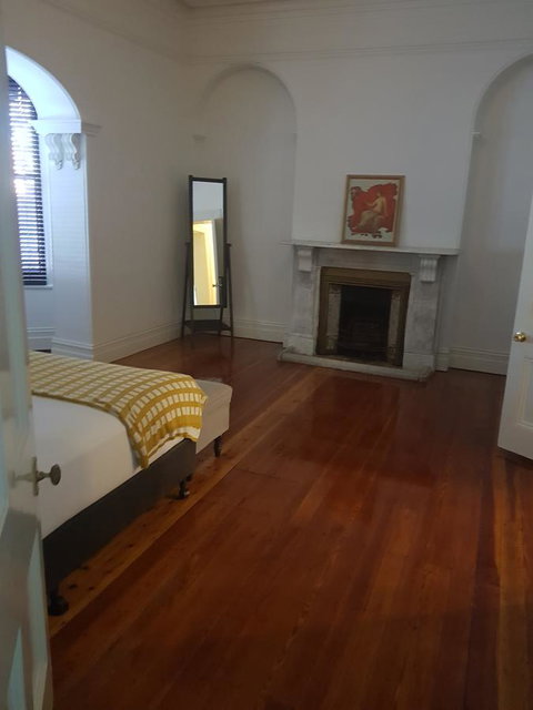 Hammond Apartments - Accommodation Gladstone 1