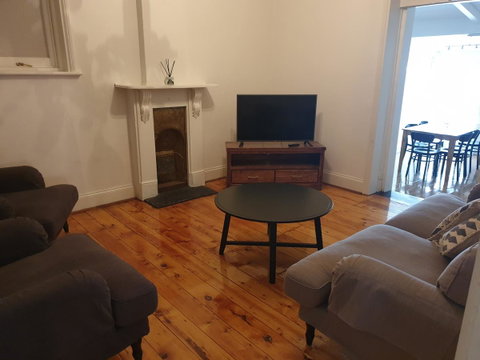Hammond Apartments - Accommodation Gladstone 3