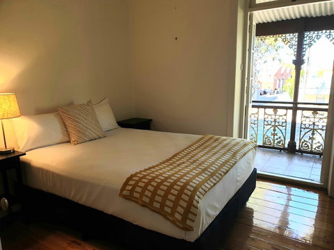 Hammond Apartments - Accommodation Gladstone 9