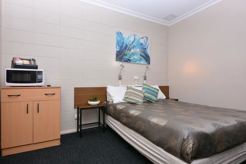 Motel Poinsettia - Accommodation Gladstone 26