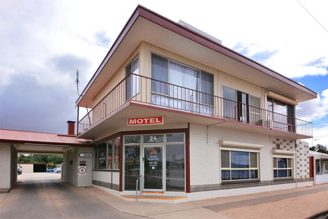 Motel Poinsettia - Accommodation Gladstone 13