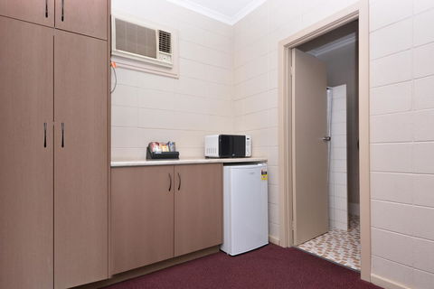 Motel Poinsettia - Accommodation Gladstone 19