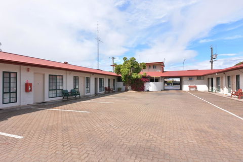 Motel Poinsettia - Accommodation Gladstone 7