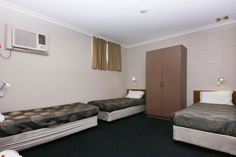 Motel Poinsettia - Accommodation Gladstone 23