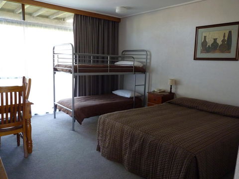 Coonawarra Motor Lodge - Accommodation Gladstone 10