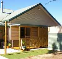 The Hakeas - Accommodation Gladstone