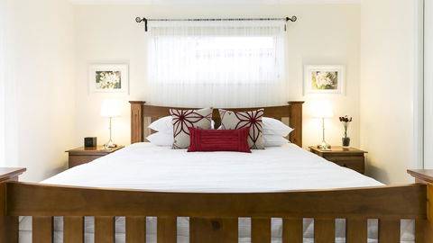 One Tree Bed And Breakfast - Accommodation Gladstone 1