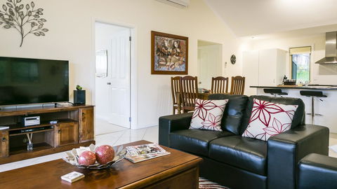 One Tree Bed And Breakfast - Accommodation Gladstone 6