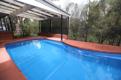 One Tree Bed And Breakfast - Accommodation Gladstone 14