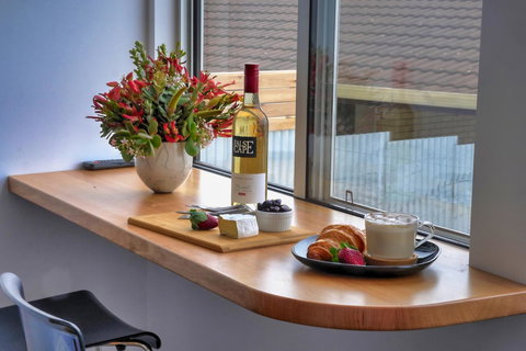 Cloudscape Apartment No 2 - Accommodation Gladstone 1