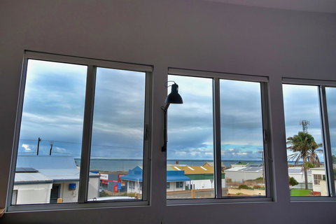 Cloudscape Apartment No 2 - Accommodation Gladstone 3