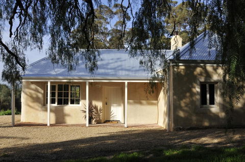Peppermint Farm Cottage - Accommodation Gladstone 9
