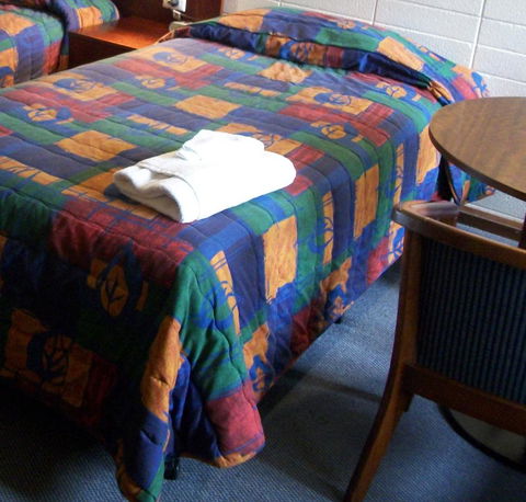 HotelMOTEL Adelaide - Accommodation Gladstone 5