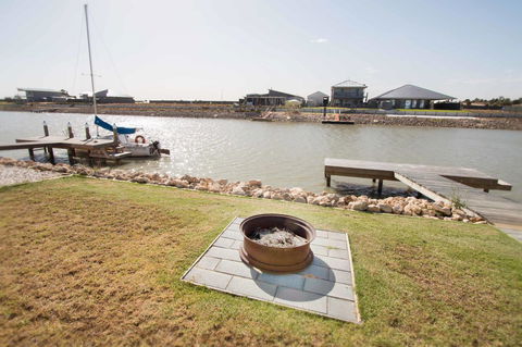 Waterfront On Jefferson, At Wellington Marina, SA - Accommodation Gladstone 2