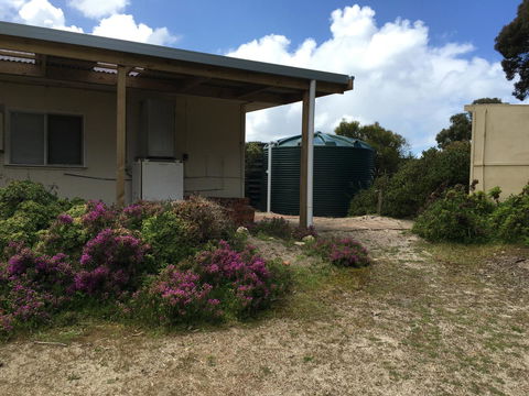 Camelot - Accommodation Gladstone 1
