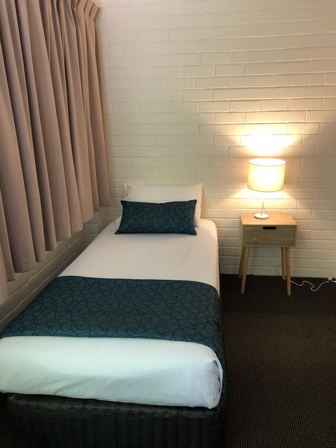 Greenways Apartments - Accommodation Gladstone 15