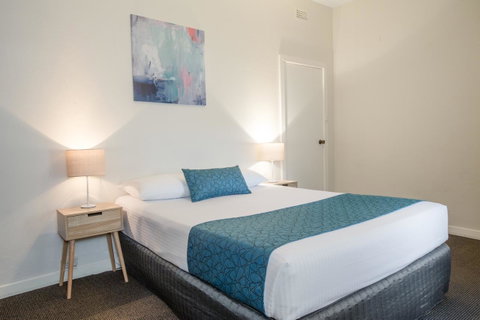 Greenways Apartments - Accommodation Gladstone 3