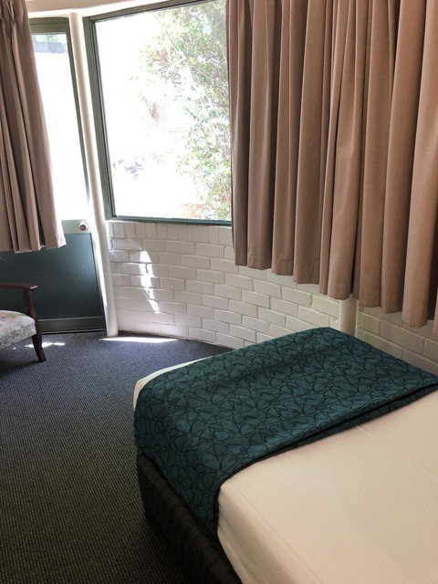 Greenways Apartments - Accommodation Gladstone 14