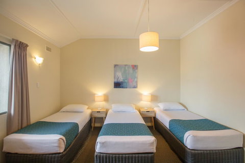 Greenways Apartments - Accommodation Gladstone 9