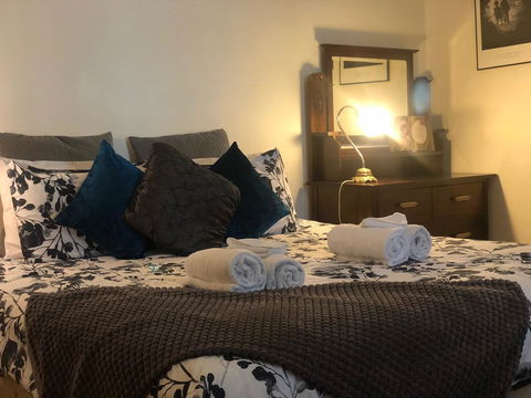 Treasured Memories Cottage - Accommodation Gladstone 22
