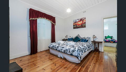 Treasured Memories Cottage - Accommodation Gladstone 2