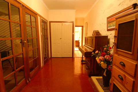 Treasured Memories Cottage - Accommodation Gladstone 19