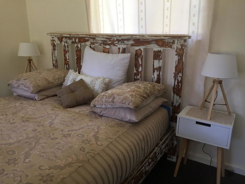 A Peaceful Cabin In The Country - Accommodation Gladstone 3