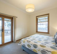 Flinders Bush Retreats - Accommodation Gladstone