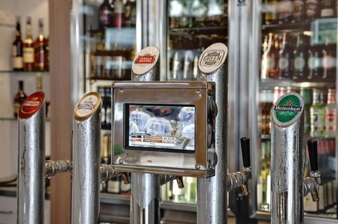 Walkers Arms Hotel - Accommodation Gladstone 9