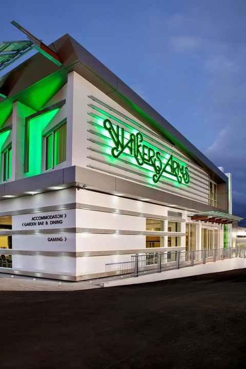 Walkers Arms Hotel - Accommodation Gladstone 0