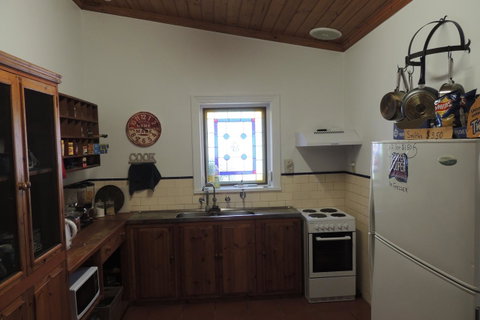 Wozza's B&B - Accommodation Gladstone 40