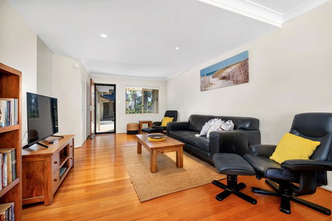 Casuarina 1 - Accommodation Gladstone 3