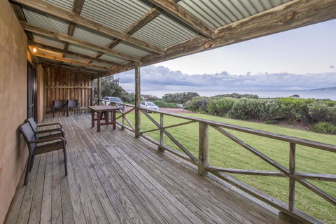 Chandlers Smiths Beach Villas - Accommodation Gladstone 11