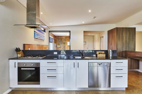 Eight Willows Retreat - Accommodation Gladstone 7