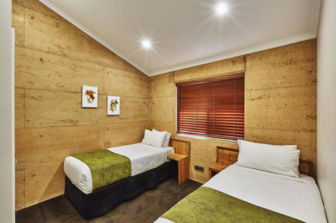 Eight Willows Retreat - Accommodation Gladstone 15