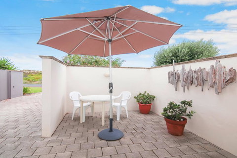 Sea & Soul Beachside Apartments - Accommodation Gladstone 10