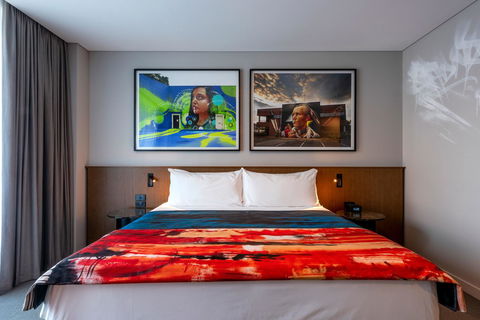The Adnate Perth - Art Series - Accommodation Gladstone 15