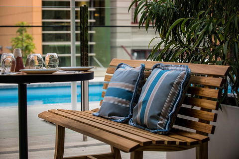 The Adnate Perth - Art Series - Accommodation Gladstone 7
