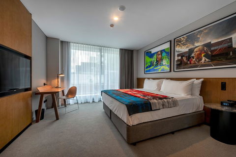 The Adnate Perth - Art Series - Accommodation Gladstone 11
