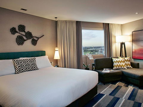 Crown Promenade Perth - Accommodation Gladstone 15