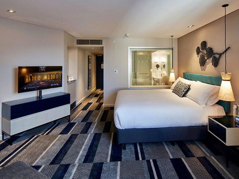 Crown Promenade Perth - Accommodation Gladstone 16